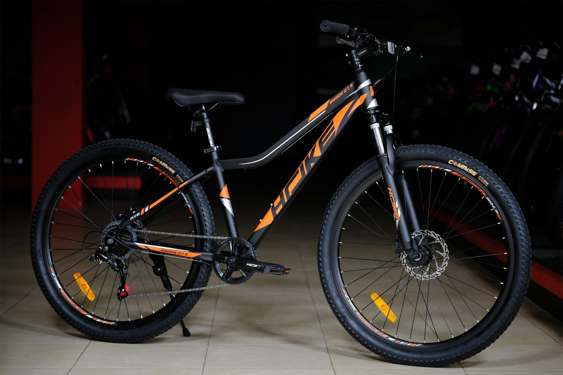 Велосипед HOKE Shock 27,5 MD матовый чёрный-оранжевый 17